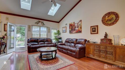 1 Kingston Court Monroe NJ 08831