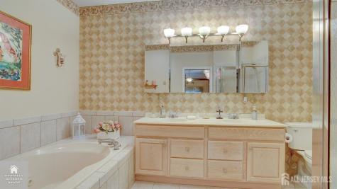 1 Kingston Court Monroe NJ 08831