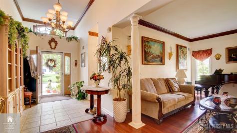 1 Kingston Court Monroe NJ 08831