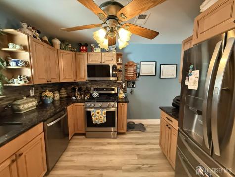 15 Sutton Place Helmetta NJ 08828