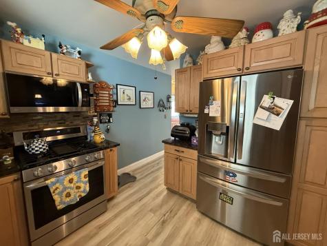 15 Sutton Place Helmetta NJ 08828