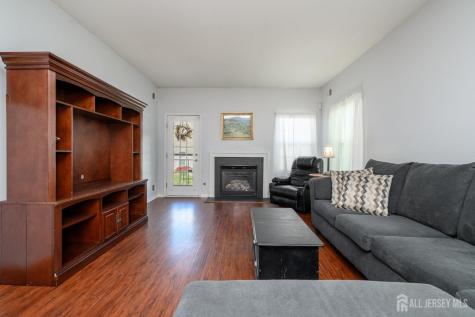70 Vineyard Court Monroe NJ 08831