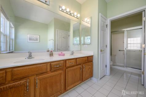 70 Vineyard Court Monroe NJ 08831