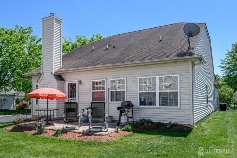 70 Vineyard Court Monroe NJ 08831