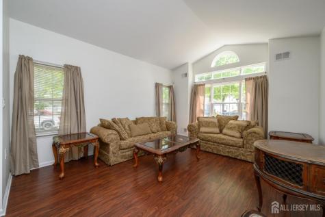 70 Vineyard Court Monroe NJ 08831