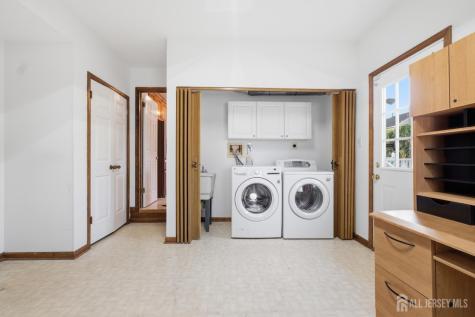 4 Victoria Way South Brunswick NJ 08824
