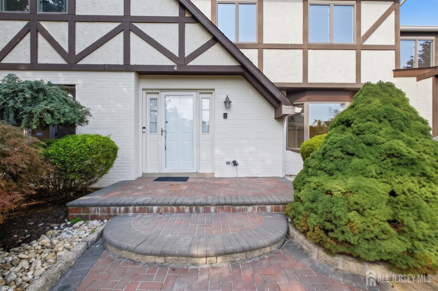 4 Victoria Way South Brunswick NJ 08824