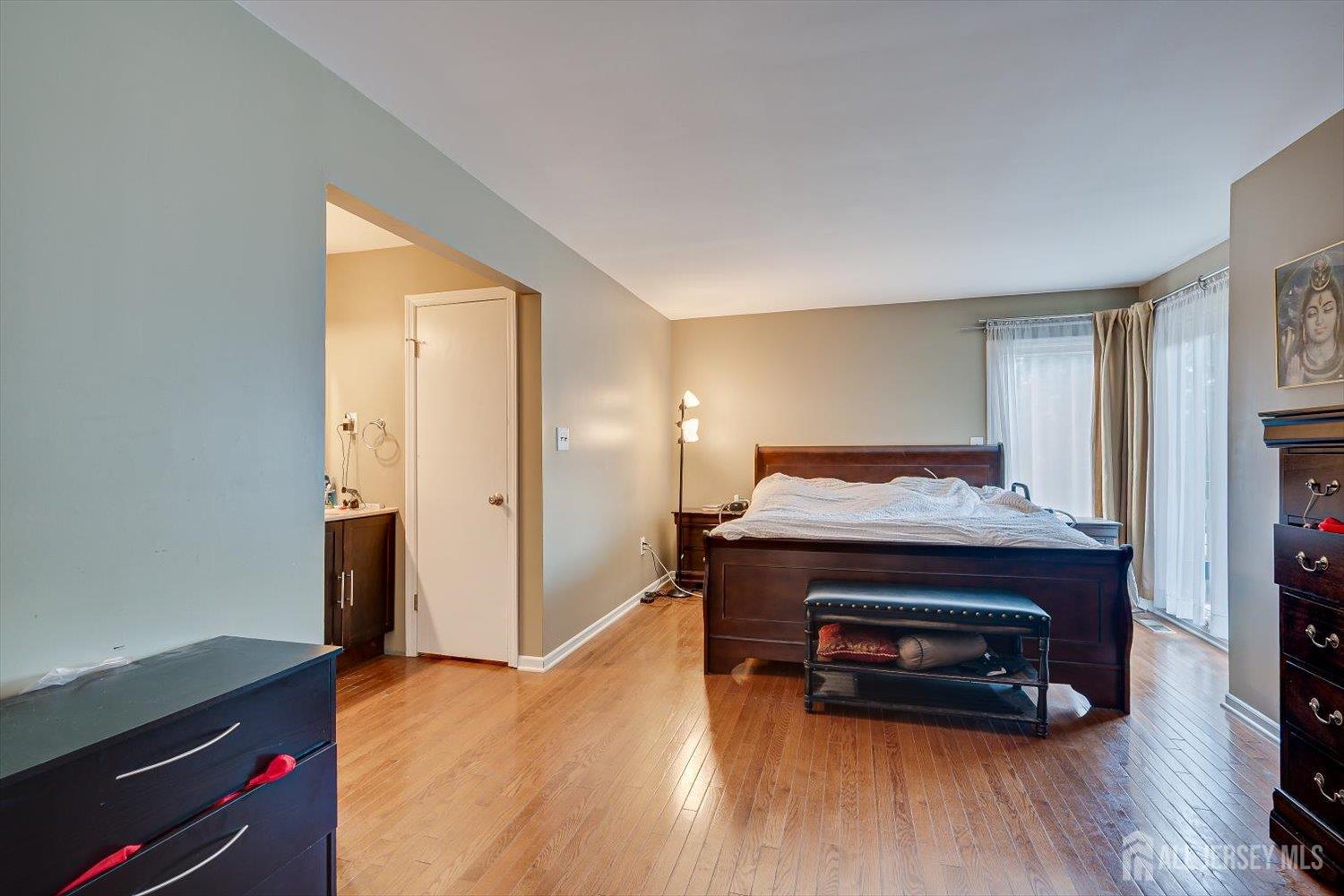 93 Riverbend Drive North Brunswick NJ 08902