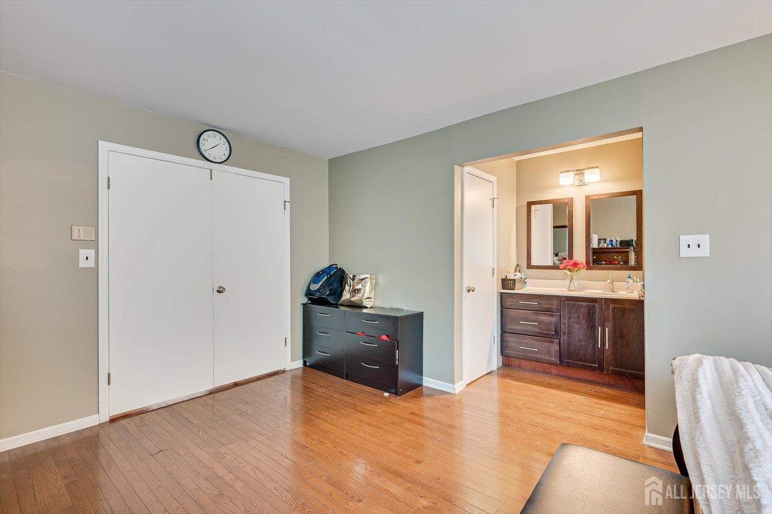 93 Riverbend Drive North Brunswick NJ 08902