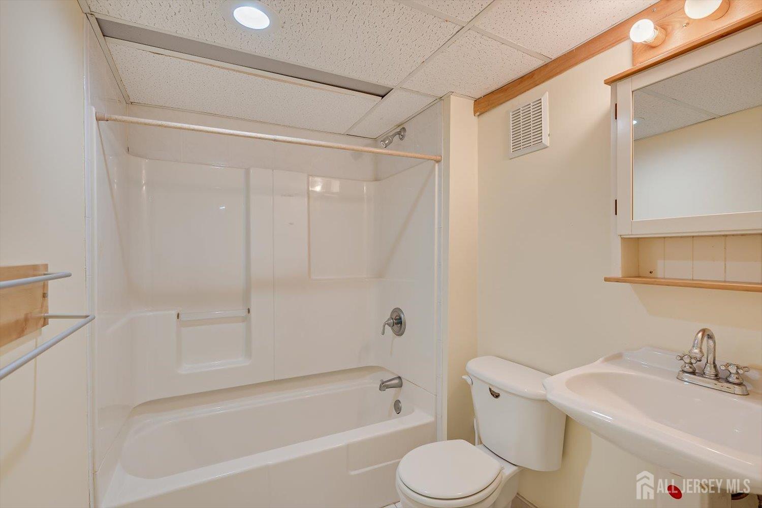 93 Riverbend Drive North Brunswick NJ 08902