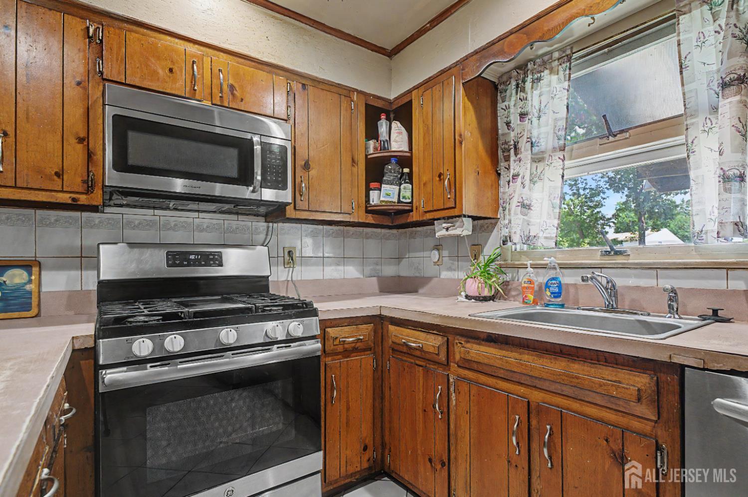 3 Darwin Road Franklin NJ 08873