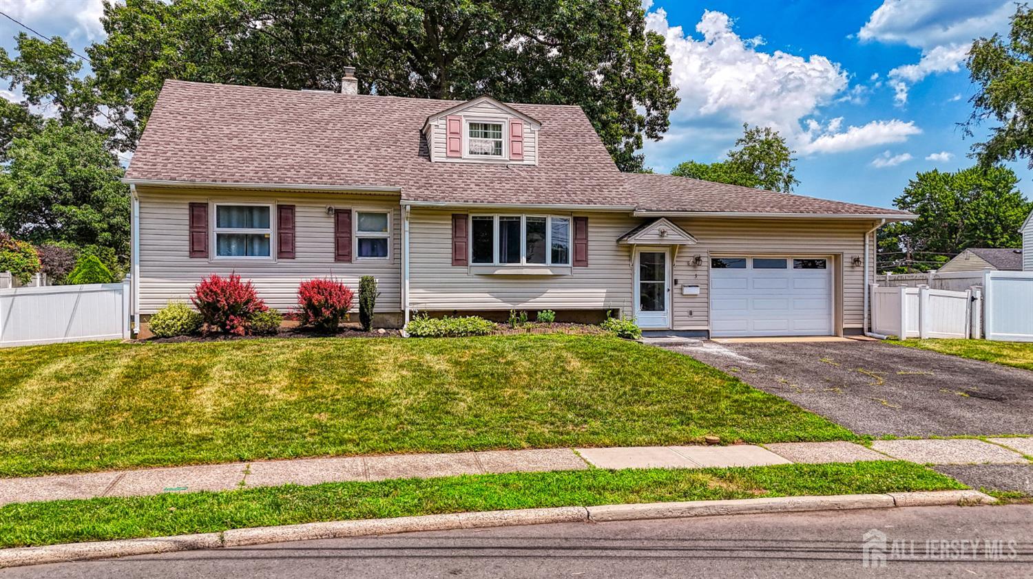 3 Darwin Road Franklin NJ 08873