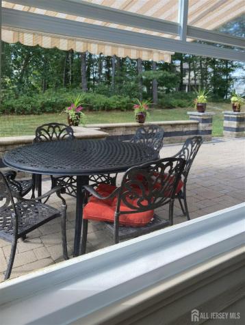 10 Iverness Court Lacey NJ 08731