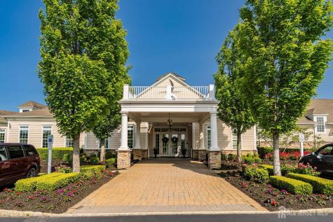 10 Iverness Court Lacey NJ 08731