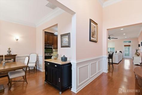 10 Iverness Court Lacey NJ 08731