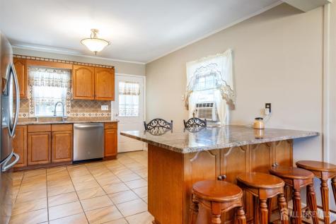 146 Giles Avenue Middlesex NJ 08846