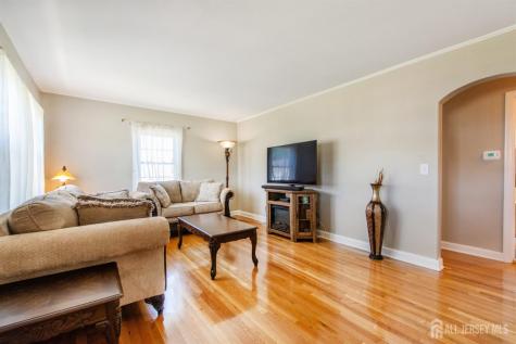 146 Giles Avenue Middlesex NJ 08846
