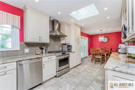 1087 Kearney Drive North Brunswick NJ 08902