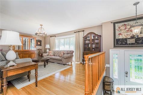 1087 Kearney Drive North Brunswick NJ 08902