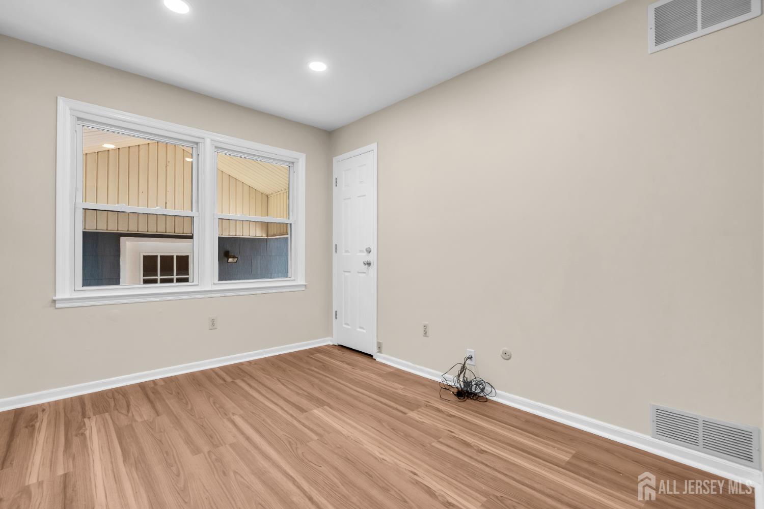 14 Dayton Avenue Middlesex NJ 08846