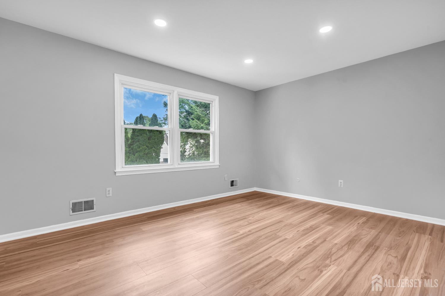 14 Dayton Avenue Middlesex NJ 08846