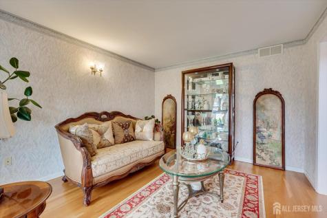 15 Alexander Court South River NJ 08882