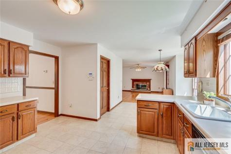 194 Plainfield Road Edison NJ 08820