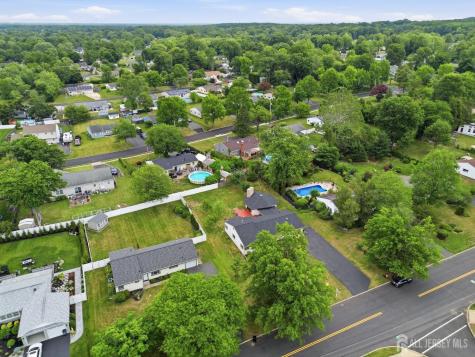 24 Cambridge Road South Brunswick NJ 08824