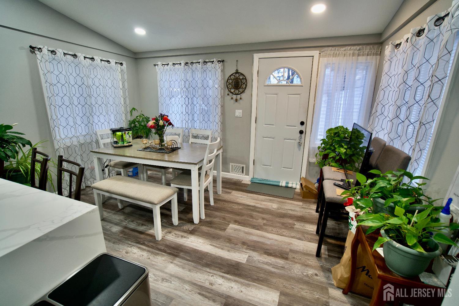 193 Old Road Sewaren NJ 07077