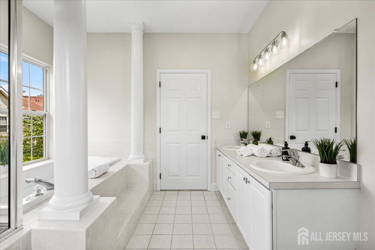 3002 Kapalua Court Freehold NJ 07728