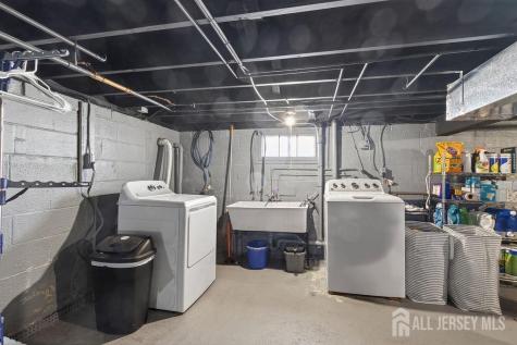 49 S 2nd Street S Fords NJ 08863