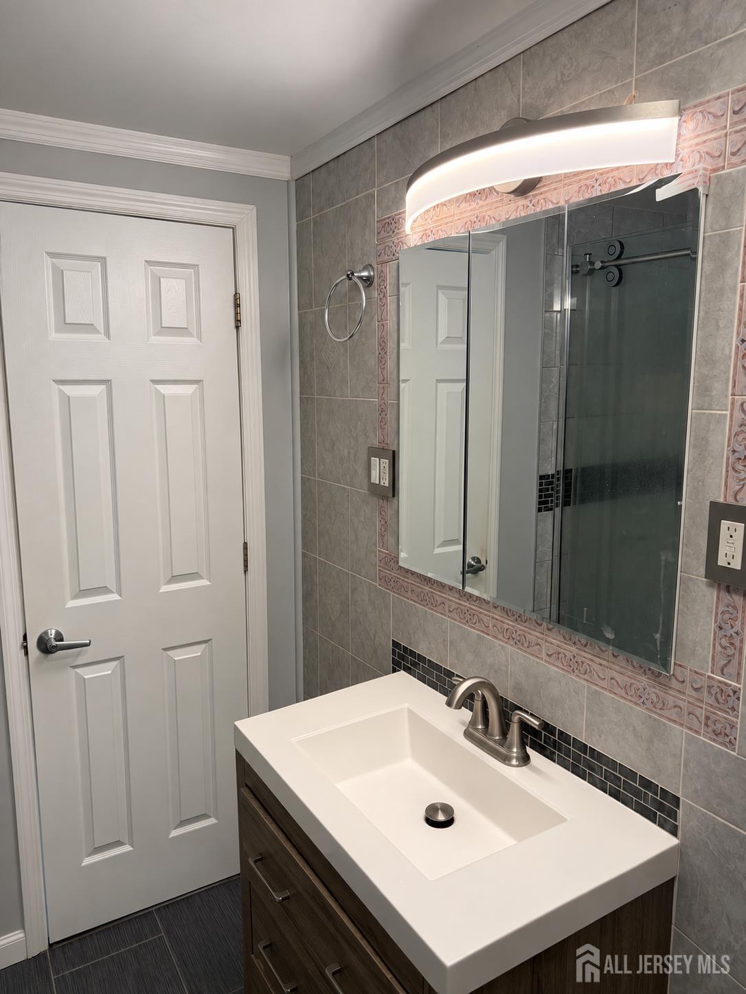 17 Old New Road South Brunswick NJ 08852
