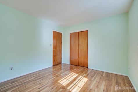 9 Annette Drive Edison NJ 08820