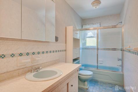 9 Annette Drive Edison NJ 08820