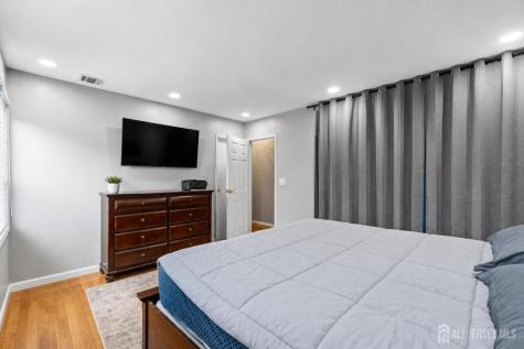 36 Mitchell Avenue Piscataway NJ 08854