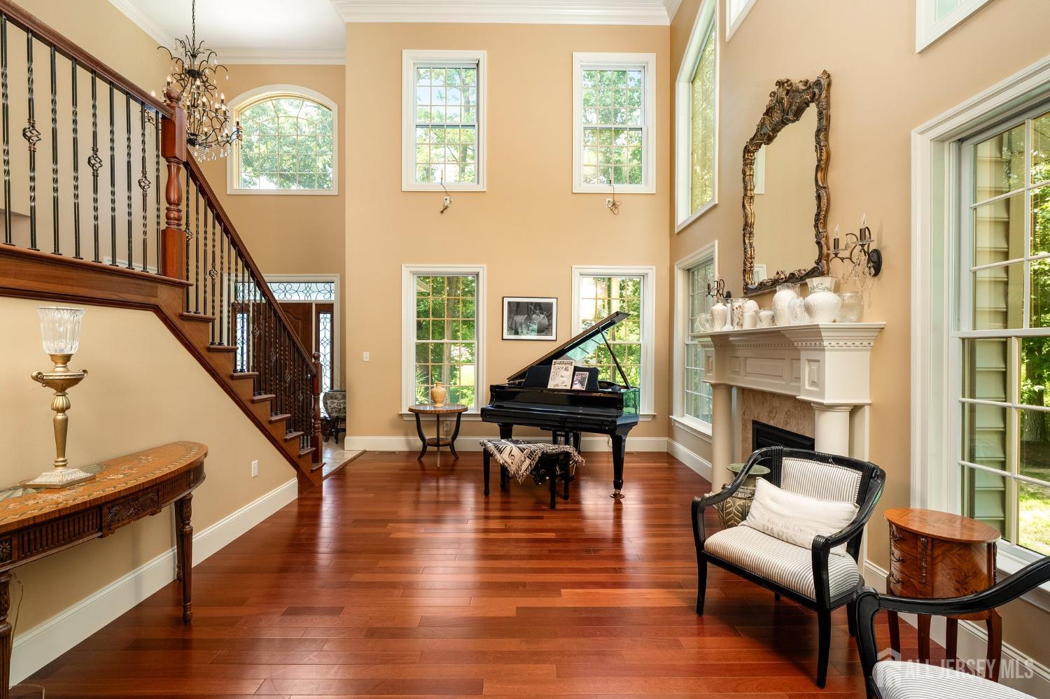 12 Mountain View Court Ewing NJ 08628