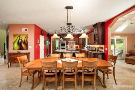 12 Mountain View Court Ewing NJ 08628
