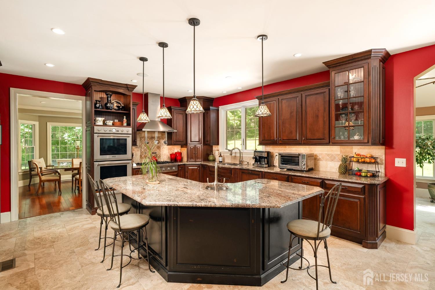 12 Mountain View Court Ewing NJ 08628