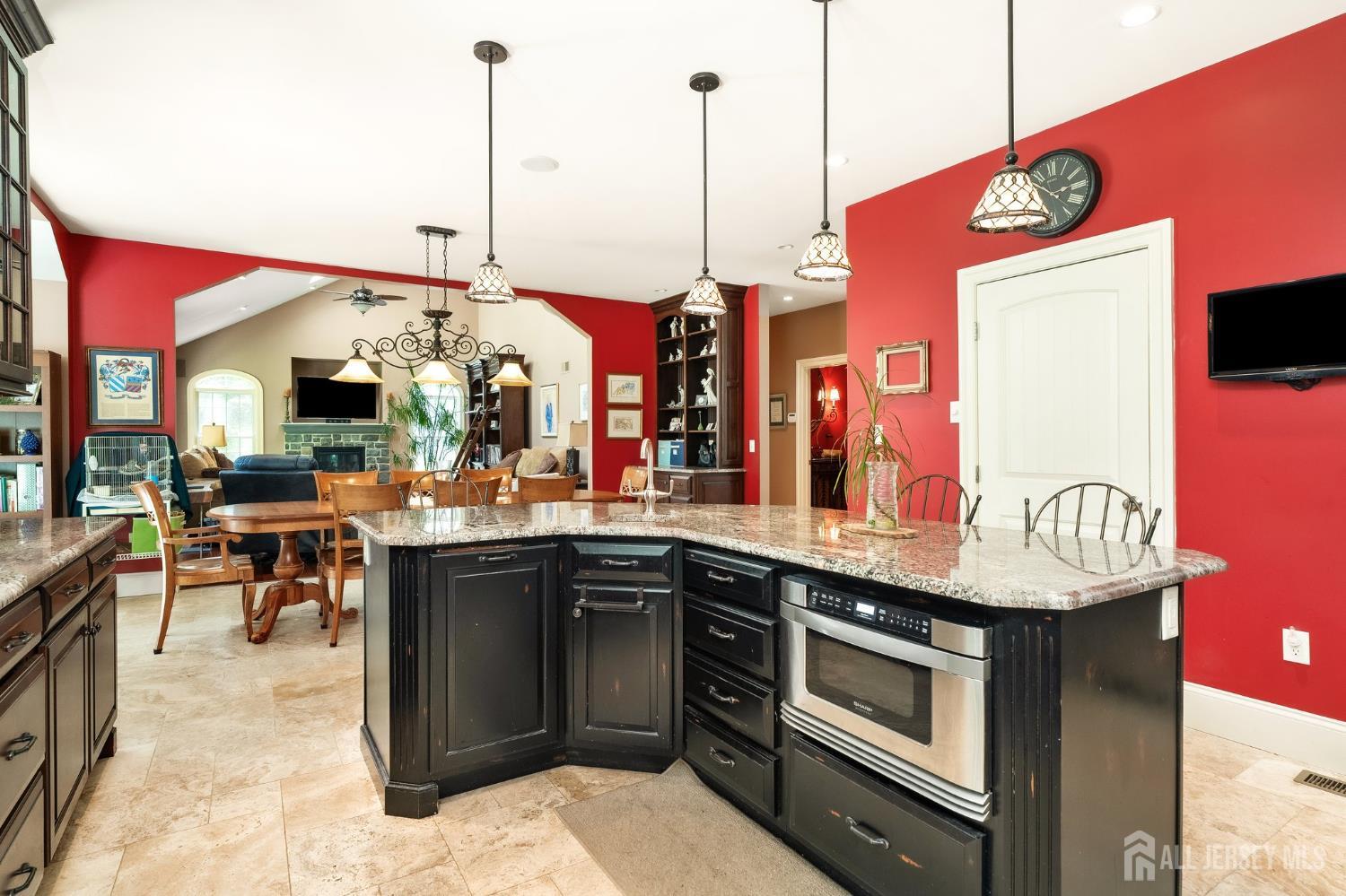 12 Mountain View Court Ewing NJ 08628