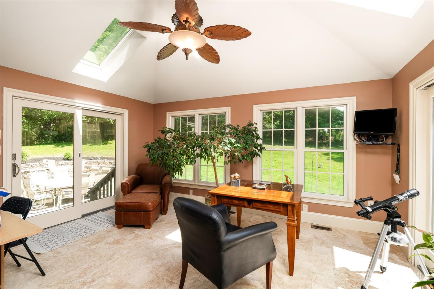 12 Mountain View Court Ewing NJ 08628