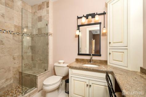 12 Mountain View Court Ewing NJ 08628