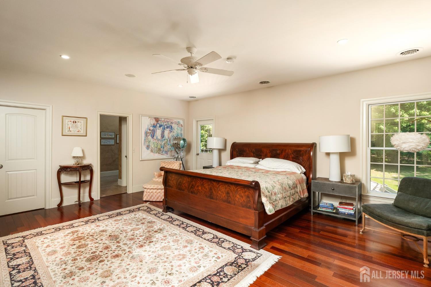 12 Mountain View Court Ewing NJ 08628