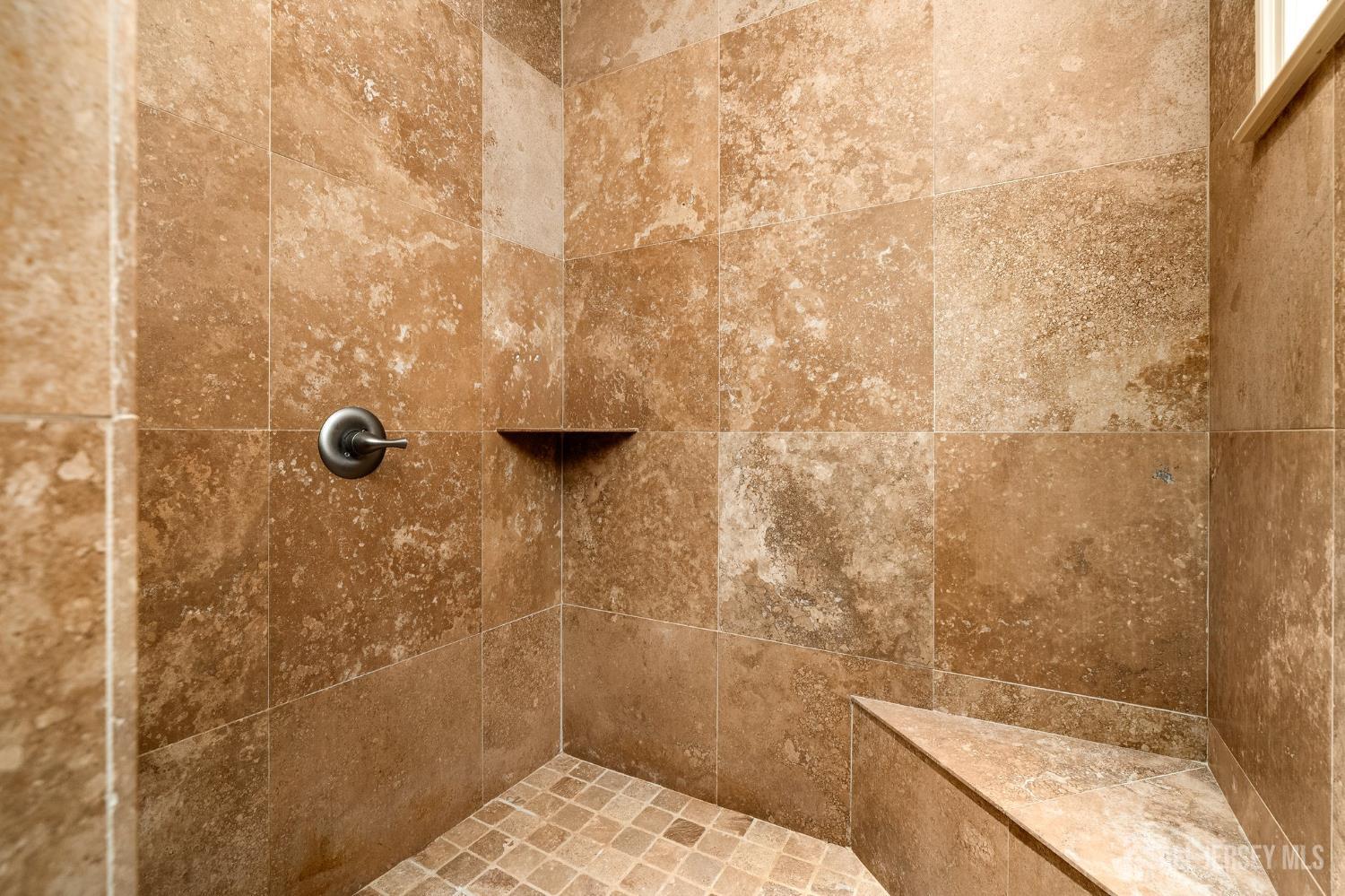 12 Mountain View Court Ewing NJ 08628
