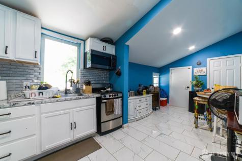 9 Lakeview Avenue Mt. Olive NJ 07828