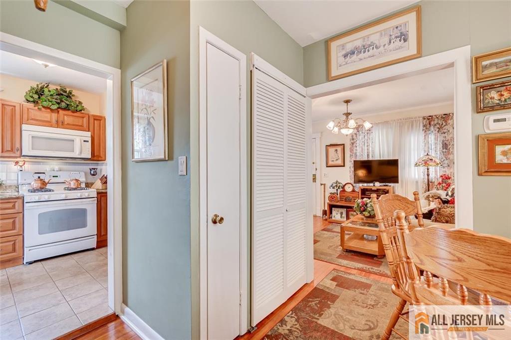 4 S Springfield Avenue Springfield NJ 07081
