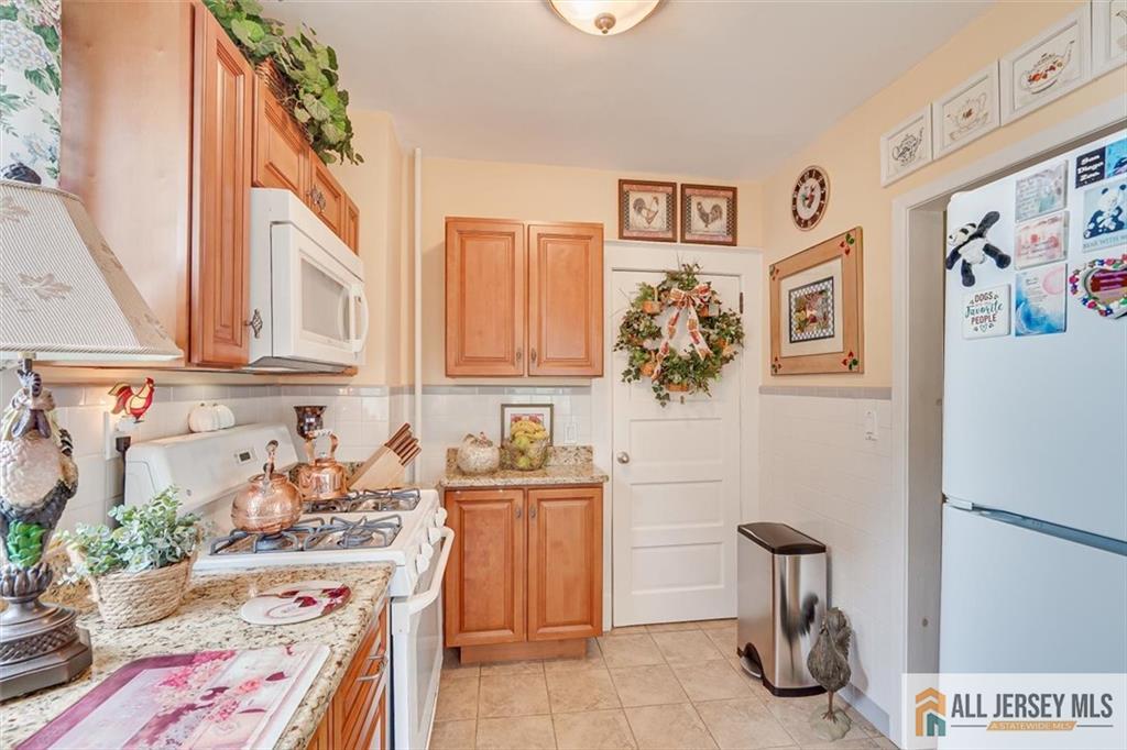 4 S Springfield Avenue Springfield NJ 07081