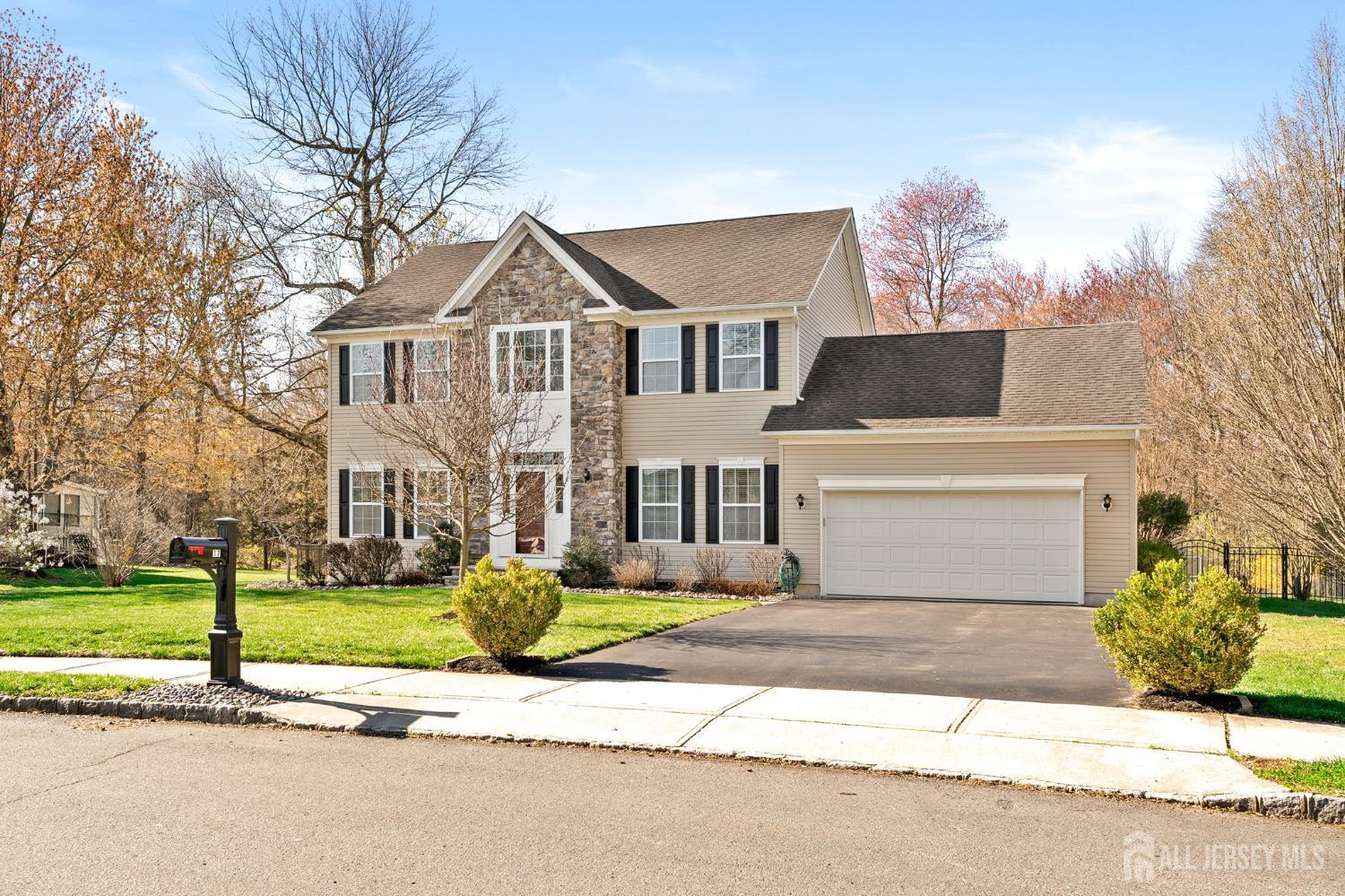 17 Dogwood Lane Hamilton NJ 08690