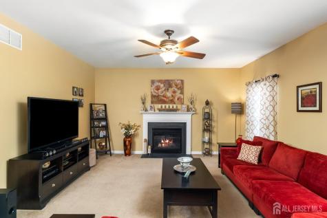 17 Dogwood Lane Hamilton NJ 08690