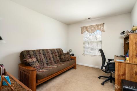 17 Dogwood Lane Hamilton NJ 08690