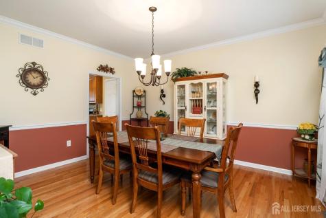 17 Dogwood Lane Hamilton NJ 08690